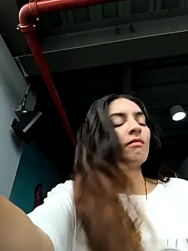 Sam Sara online show from February 25, 2025, 2:26 pm