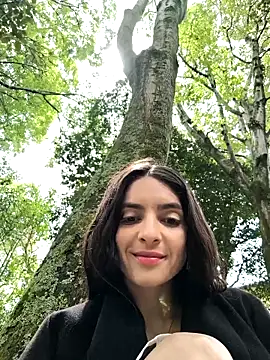 Snapshot of Sam_Sara chatting on October 17, 2025, 3:47 pm Sam Sara online show from October 17, 2025, 3:47 pm