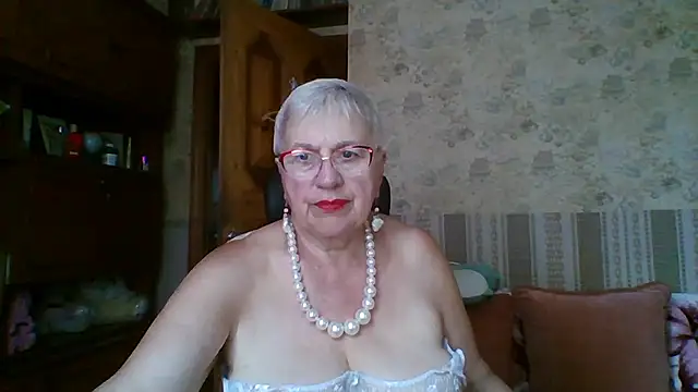 Snapshot of SweetCherry27 chatting on July 20, 2026, 12:29 pm SweetCherry27 online show from July 20, 2026, 12:29 pm