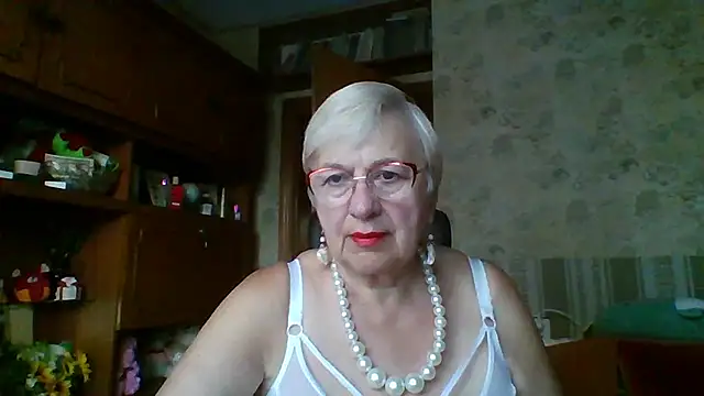 Snapshot of SweetCherry27 chatting on July 15, 2026, 3:24 am SweetCherry27 online show from July 15, 2026, 3:24 am