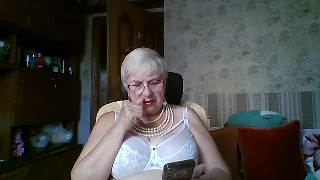 Snapshot of SweetCherry27 chatting on July 14, 2026, 5:23 am SweetCherry27 online show from July 14, 2026, 5:23 am