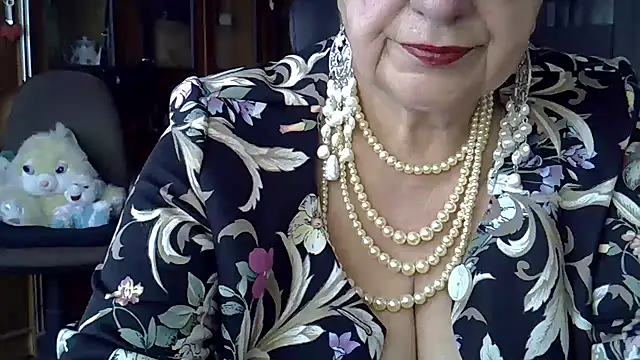SweetCherry27 online show from March 13, 2025, 7:53 am