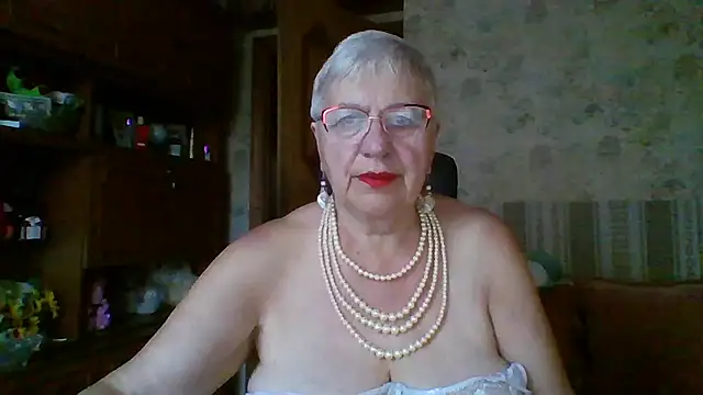 Snapshot of SweetCherry27 chatting on July 21, 2026, 3:52 am SweetCherry27 online show from July 21, 2026, 3:52 am