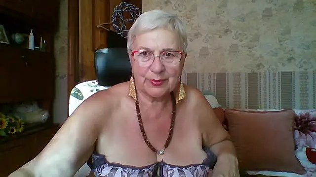 Snapshot of SweetCherry27 chatting on August 6, 2026, 2:34 pm SweetCherry27 online show from August 6, 2026, 2:34 pm