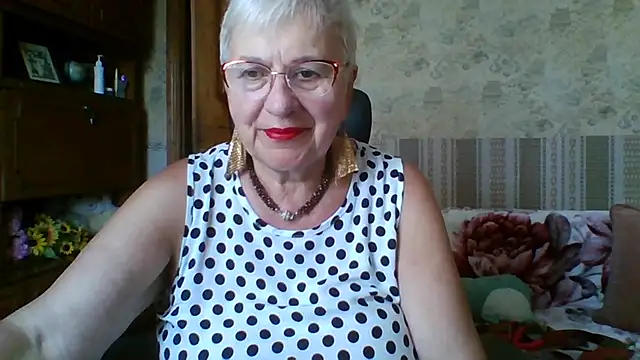 Snapshot of SweetCherry27 chatting on July 31, 2026, 10:47 am SweetCherry27 online show from July 31, 2026, 10:47 am