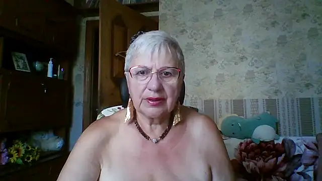 Snapshot of SweetCherry27 chatting on August 5, 2026, 8:19 am SweetCherry27 online show from August 5, 2026, 8:19 am