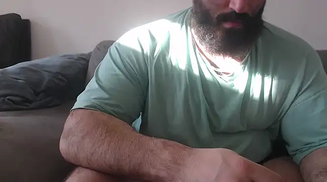 hugemachohandsome online show from February 18, 2025, 2:06 pm
