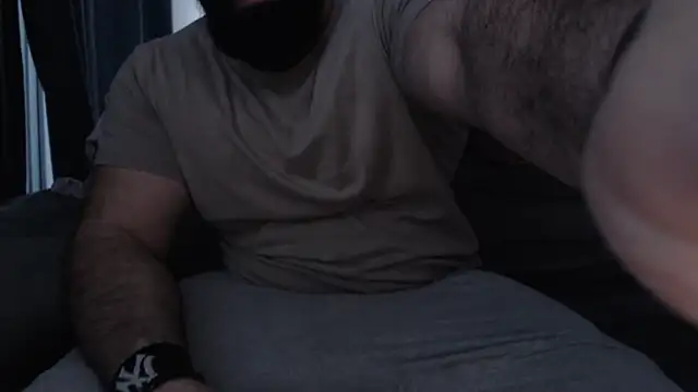 hugemachohandsome online show from December 1, 2025, 7:53 am