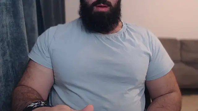 hugemachohandsome online show from November 21, 2025, 10:31 pm