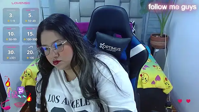 Snapshot of evelin_zaens chatting on July 10, 2026, 4:34 am evelin zaens online show from July 10, 2026, 4:34 am