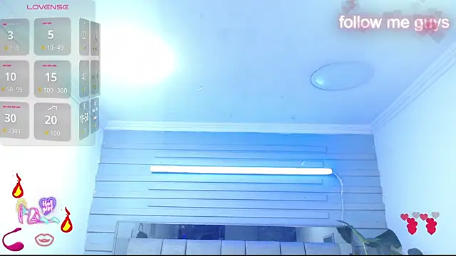 Snapshot of evelin_zaens chatting on June 25, 2026, 5:12 am evelin zaens online show from June 25, 2026, 5:12 am