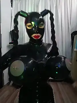 Snapshot of LatexDevil_Blondie chatting on June 22, 2026, 4:59 pm LatexDevil Blondie online show from June 22, 2026, 4:59 pm