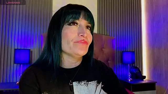 alicia moom online show from June 30, 2026, 8:47 am