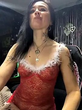 KikiXRed online show from December 31, 2024, 6:59 am