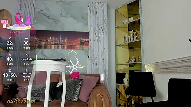 Snapshot of EmmaHills_Sex chatting on December 4, 2025, 1:43 pm EmmaHills Sex online show from December 4, 2025, 1:43 pm