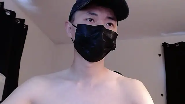 twbobo00715 online show from November 3, 2025, 5:05 pm