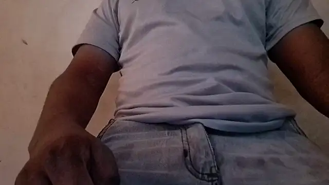 Snapshot of royblackbigpvt chatting on October 24, 2025, 5:56 pm royblackbigpvt online show from October 24, 2025, 5:56 pm