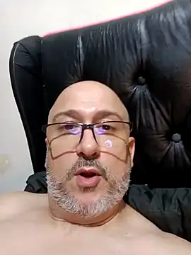 Snapshot of FantasyCoupleX69X chatting on March 21, 2026, 11:52 pm FantasyCoupleX69X online show from March 21, 2026, 11:52 pm