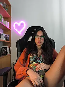 Naughty-Jessie online show from February 15, 2026, 9:47 pm