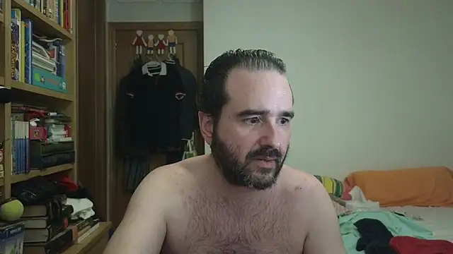 Snapshot of curiosillo83 chatting on June 15, 2026, 1:39 am curiosillo83 online show from June 15, 2026, 1:39 am