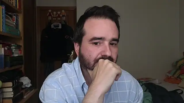 Snapshot of curiosillo83 chatting on June 10, 2026, 1:45 pm curiosillo83 online show from June 10, 2026, 1:45 pm
