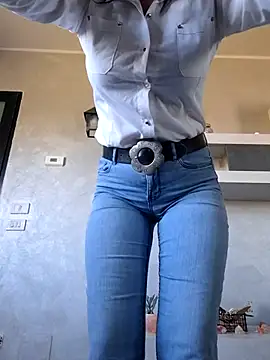 luxxe25 online show from March 30, 2026, 9:00 am