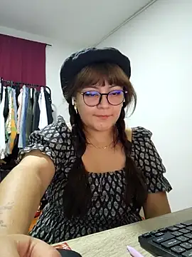 Sakura 0505 online show from September 24, 2025, 11:32 pm