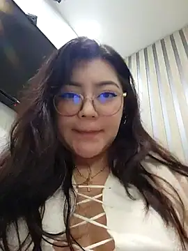 Sakura 0505 online show from March 4, 2025, 1:38 pm