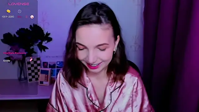 Snapshot of KindHazelHere_ chatting on June 24, 2026, 6:56 am KindHazelHere online show from June 24, 2026, 6:56 am