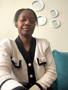 Snapshot of Hardnipples8 chatting on November 16, 2025, 8:52 am Hardnipples8 online show from November 16, 2025, 8:52 am