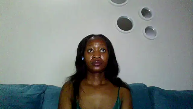 Snapshot of Hardnipples8 chatting on October 6, 2025, 11:05 pm Hardnipples8 online show from October 6, 2025, 11:05 pm