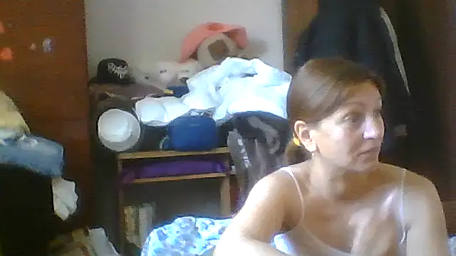 Snapshot of ShawnaAdams chatting on June 26, 2026, 1:06 pm ShawnaAdams online show from June 26, 2026, 1:06 pm