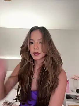 Snapshot of Bella_cutte_ chatting on December 17, 2025, 11:54 pm Bella cutte online show from December 17, 2025, 11:54 pm