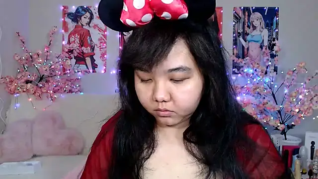 Snapshot of Moertomlly chatting on April 9, 2026, 4:36 am Moertomlly online show from April 9, 2026, 4:36 am