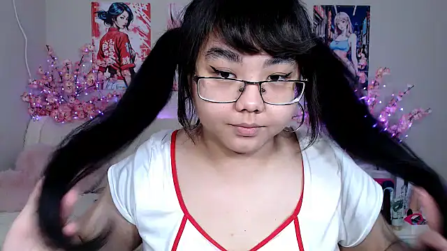 Snapshot of Moertomlly chatting on May 8, 2026, 4:27 am Moertomlly online show from May 8, 2026, 4:27 am