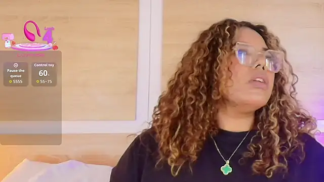 Snapshot of _nickypurple_ chatting on October 21, 2025, 7:46 pm nickypurple online show from October 21, 2025, 7:46 pm