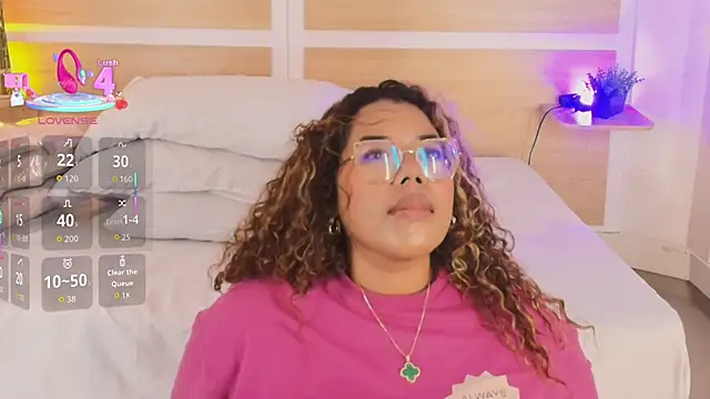 Snapshot of _nickypurple_ chatting on October 30, 2025, 7:11 pm nickypurple online show from October 30, 2025, 7:11 pm