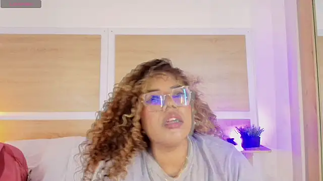 Snapshot of _nickypurple_ chatting on October 24, 2025, 7:24 pm nickypurple online show from October 24, 2025, 7:24 pm