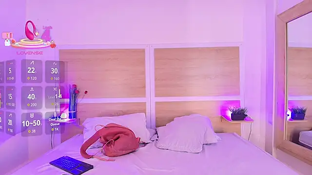 Snapshot of _nickypurple_ chatting on November 26, 2025, 7:14 pm nickypurple online show from November 26, 2025, 7:14 pm