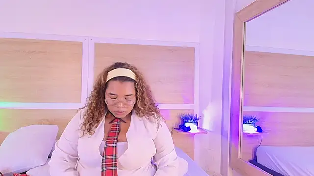 Snapshot of _nickypurple_ chatting on March 9, 2026, 7:17 pm nickypurple online show from March 9, 2026, 7:17 pm