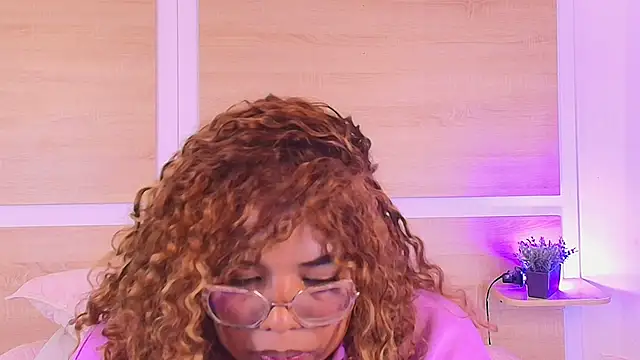  nickypurple  online show from May 4, 2026, 5:49 pm