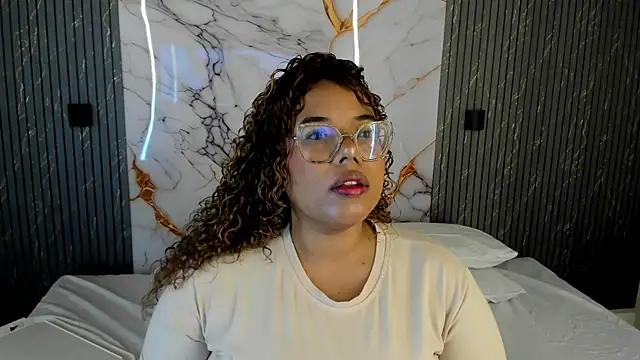  nickypurple  online show from June 17, 2026, 2:05 pm