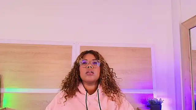 Snapshot of _nickypurple_ chatting on March 12, 2026, 5:17 pm nickypurple online show from March 12, 2026, 5:17 pm