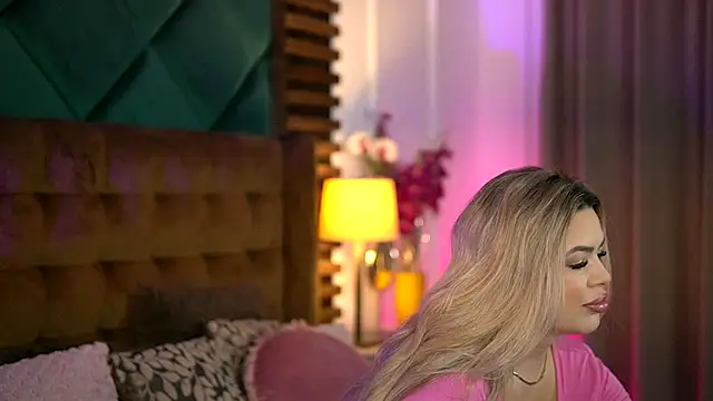 SophieBoobsX online show from November 21, 2025, 6:01 am