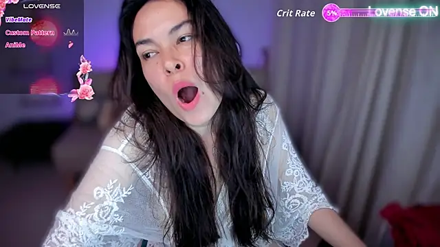 Snapshot of Lunlunera chatting on July 6, 2026, 3:02 am Lunlunera online show from July 6, 2026, 3:02 am