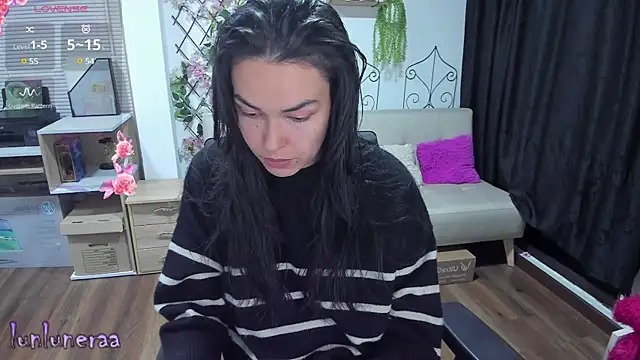 Lunlunera online show from March 17, 2025, 1:03 am