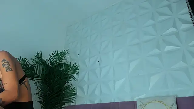Snapshot of Hellen_Sky chatting on July 27, 2026, 7:10 pm Hellen Sky online show from July 27, 2026, 7:10 pm