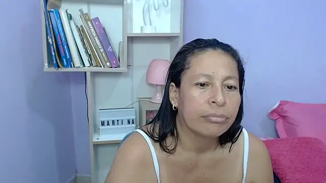 Snapshot of mature_martina chatting on October 28, 2025, 10:25 am mature martina online show from October 28, 2025, 10:25 am
