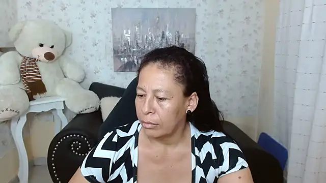 mature martina online show from April 21, 2026, 4:19 am