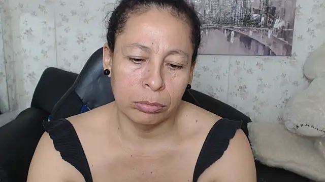 mature martina online show from June 9, 2026, 9:21 am